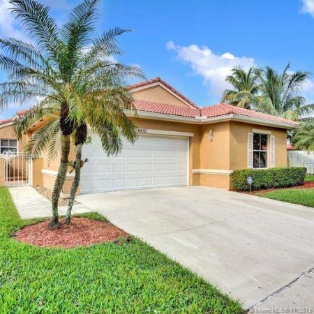 Biscayne At Huntington, 4450 SW 153rd Ave, Miramar, Florida 33027, image 2