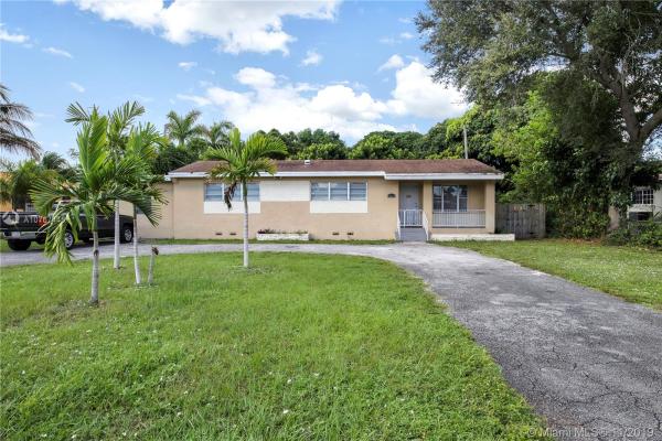 Biscayne Gardens, 14240 NW 2nd Ave, Golden Glades, Florida 33168, image 2