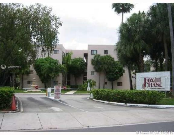 Fox Chase, 8625 NW 8th St #114, Fountainebleau, Florida 33126, image 2