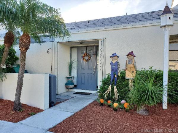 Villas Of Deerwood, 14822 SW 124th Pl, Three Lakes, Florida 33186, image 2