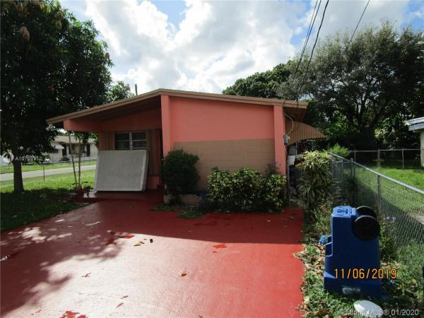Seaboard Park, 290 NE 171st Ter, North Miami Beach, Florida 33162, image 2