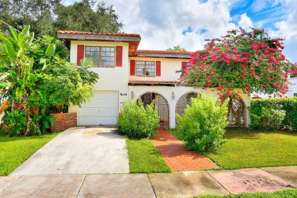 Granada Groves, 909 Granada Groves Ct, Coral Gables, Florida 33134, image 2