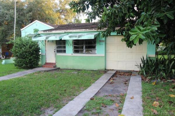Stephens Manor, 1090 NW 77th St, Gladeview, Florida 33150, image 2