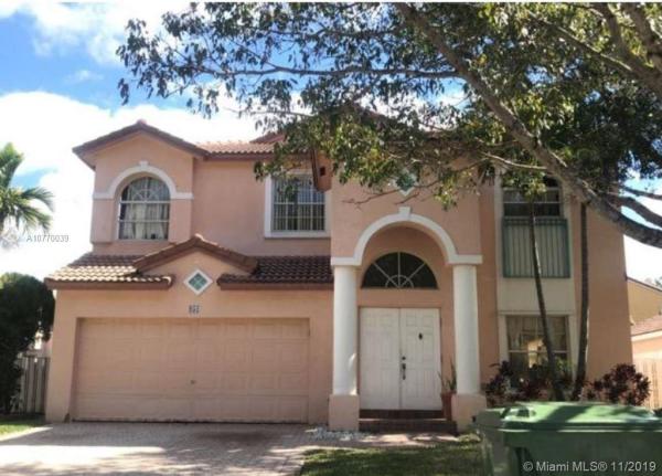 Chapel Lake Estates, 951 NW 185th Ter, Pembroke Pines, Florida 33029, image 2