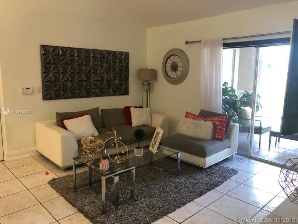 Villa Rustica, 18880 NW 57th Ave #301, Hialeah, Florida 33015, image 2