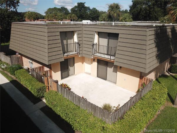 Village Of Sandalwood Lakes, 713 7th Way, West Palm Beach, Florida 33407, image 2