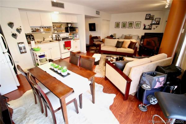 King Cole, 900 Bay Dr #215, Miami Beach, Florida 33141, image 2