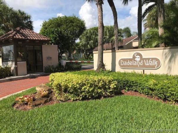 Dadeland Walk, 8725 SW 81st Ct, Kendall, Florida 33143, image 2