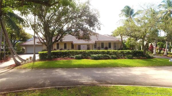 Cocoplum, 301 Isla Dorada Blvd, Coral Gables, Florida 33143, image 2