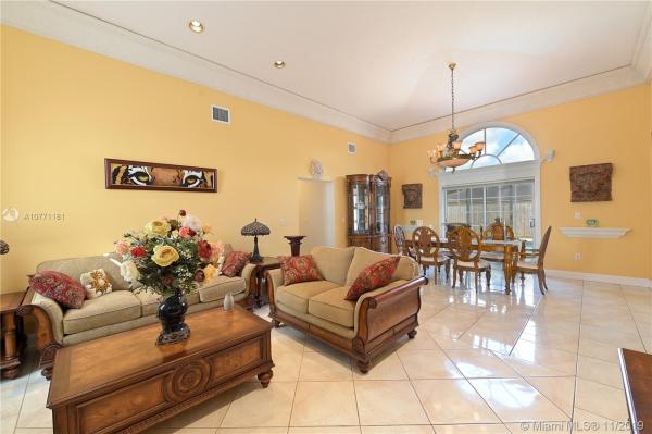Kessler Grove, 15301 SW 168th Ter, Richmond West, Florida 33187, image 2