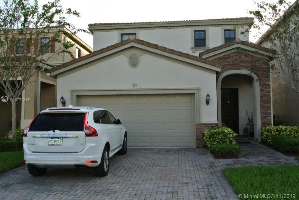 Champion Lakes, 720 NE 193rd St, Ives Estates, Florida 33179, image 2