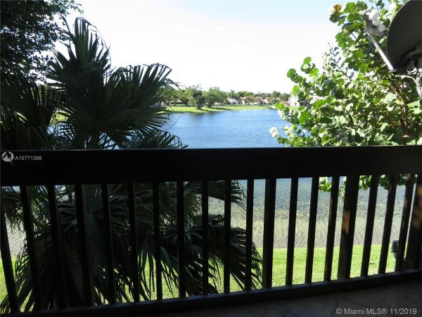 Indian Lake Village, 10000 NW 9th St Cir #17, Fountainebleau, Florida 33172, image 2