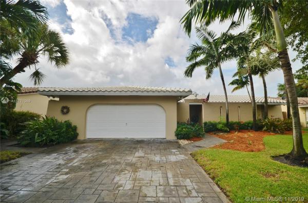 Miami Lakes Residential, 6850 Queen Palm Ter, Miami Lakes, Florida 33014, image 2
