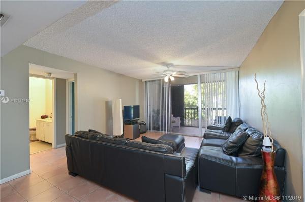 Gardens Of Kendall South, 10865 SW 112th Ave #308, Kendall, Florida 33176, image 2