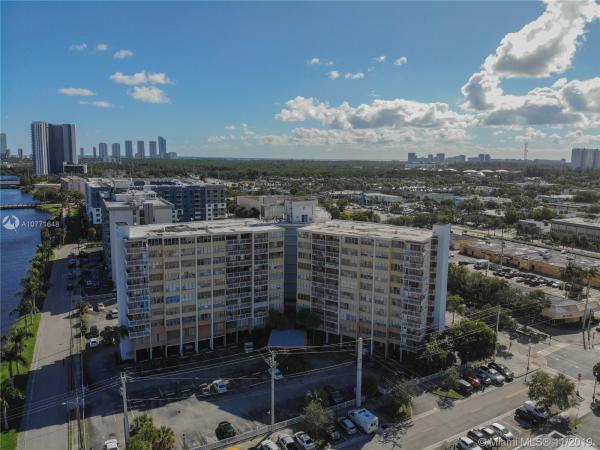 Crestview Towers, 2025 NE 164 St #904, North Miami Beach, Florida 33162, image 2