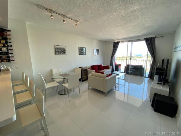 Stanton House, 6900 Bay Dr #10E, Miami Beach, Florida 33141, image 2