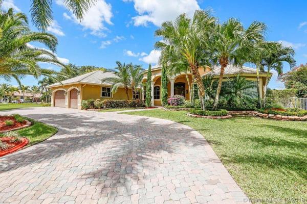 Emerald Isles Estates, 1841 SW 131st Ter, Davie, Florida 33325, image 2
