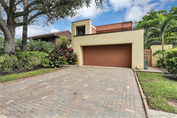 Hidden Oaks, 7839 SW 119th Pl, Kendall, Florida 33183, image 2