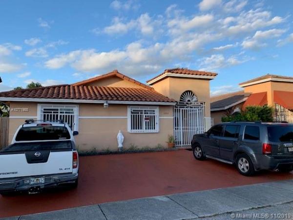 Berkshire West, 8965 NW 112th St, Hialeah Gardens, Florida 33018, image 2