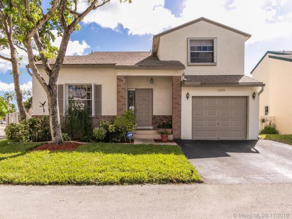 Brandywine, 13916 Langley Pl, Davie, Florida 33325, image 2