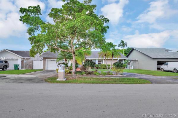 Lindgren Central, 11224 SW 128th Ct, The Crossings, Florida 33186, image 2