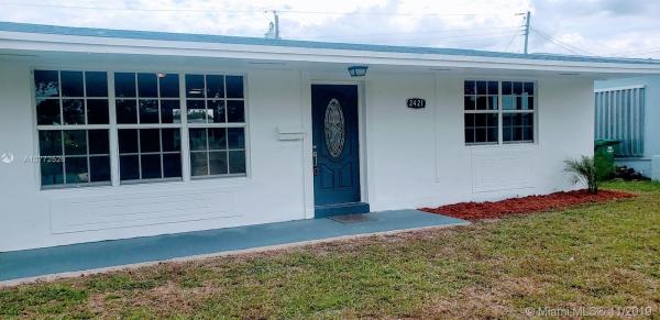 2421 Nassau Dr, Miramar, Florida 33023, image 2