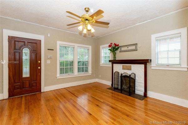 Country Club Estates, 333 Azure Way, Miami Springs, Florida 33166, image 2