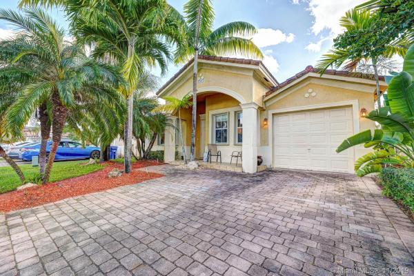 Bluewaters, 10912 SW 242nd St, Princeton, Florida 33032, image 2