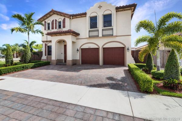 Venetian Parc, 15206 SW 173rd St, Richmond West, Florida 33187, image 2