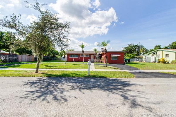 Cutler Ridge, 20610 Jacaranda Rd, Cutler Bay, Florida 33189, image 2
