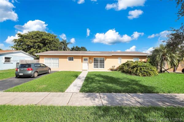 Bel Aire, 9377 SW 185th St, Cutler Bay, Florida 33157, image 2