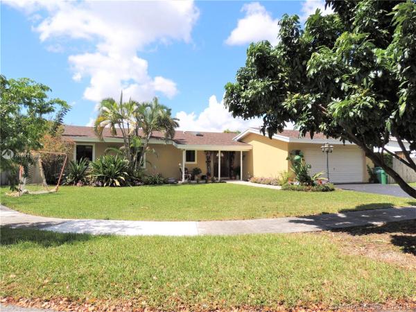 Calusa Club Estates, 10314 SW 128th Ct, The Crossings, Florida 33186, image 2