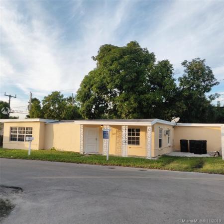 Trailer City, 2297 NE 137th St, North Miami Beach, Florida 33181, image 2