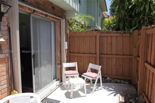 Manor Grove Village, 60 NE 20th Ct #7C, Wilton Manors, Florida 33305, image 2
