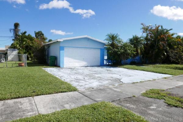 Andover, 21055 NW Miami Ct, Miami Gardens, Florida 33169, image 2
