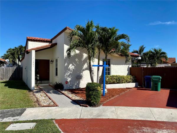 Les Jardines Of Kendall, 11051 SW 142nd Pl, The Hammocks, Florida 33186, image 2