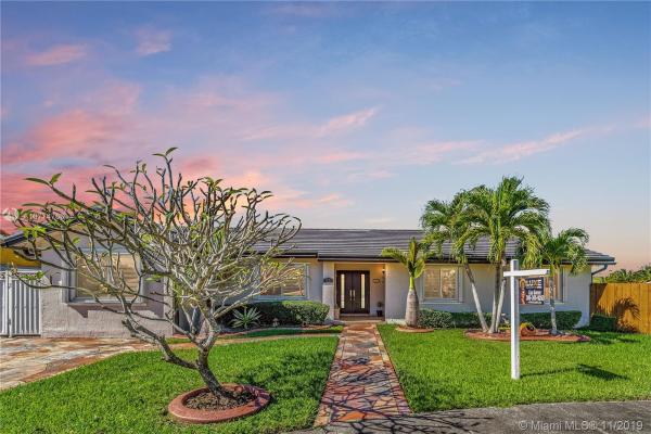 Bird Lakes North, 4220 SW 143rd Ave, Kendale Lakes, Florida 33175, image 2