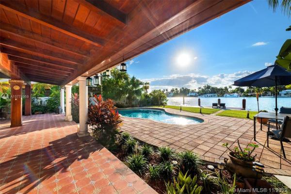 Treasure Island, 7536 W Treasure Dr, North Bay Village, Florida 33141, image 2