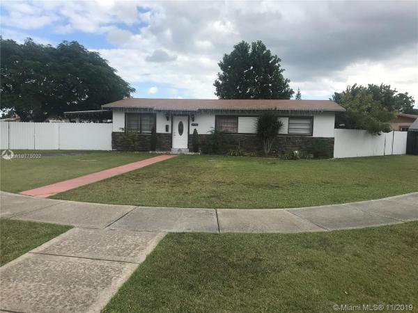 Mary Homes, 29301 SW 147th Ave, Leisure City, Florida 33033, image 2