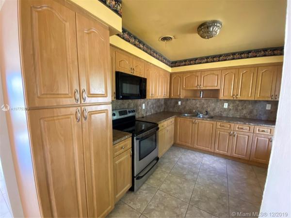 Miami Gardens Estates, 3421 NW 187th Ter, Miami Gardens, Florida 33056, image 2