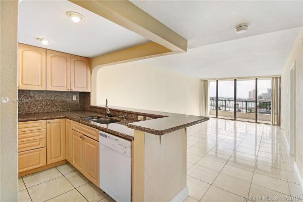 Venetia, 555 NE 15th St #10I, Miami, Florida 33132, image 2