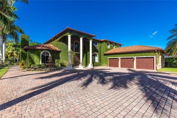 Sabrina Estates, 6930 SW 97th Ave, Sunset, Florida 33173, image 2