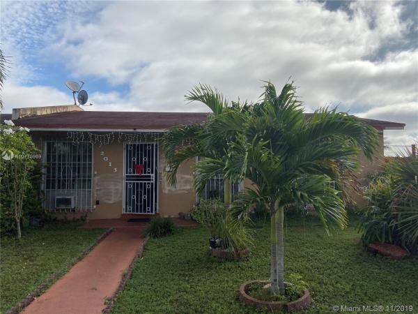 Green Glade Villas, 2013 SW 129th Pl, Tamiami, Florida 33175, image 2