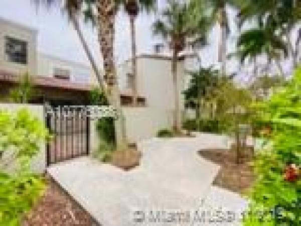 Palm Point At The Hammocks, 15375 SW 104th Ter #7, The Hammocks, Florida 33196, image 2
