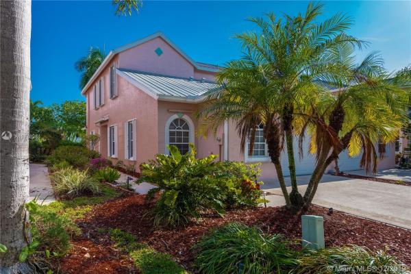 Pelican Key At Wellington's Edge, 10741 Pelican Dr, Wellington, Florida 33414, image 2