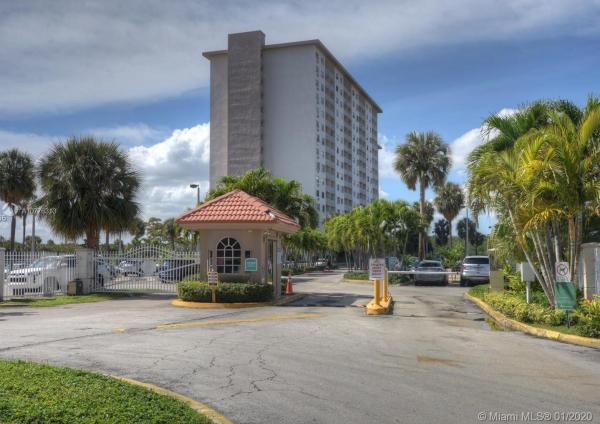 Coastal Towers, 400 Kings Point Dr #326, Sunny Isles Beach, Florida 33160, image 2