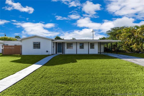 Palmetto Country Club Estates, 15800 SW 99th Pl, Palmetto Estates, Florida 33157, image 2