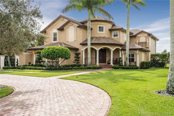 Woodbridge Ranches, 14250 N Jockey Cir N, Davie, Florida 33330, image 2