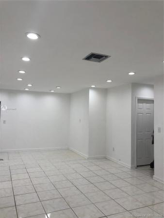 Leslie Estates, 2905 NW 196th St, Miami Gardens, Florida 33056, image 2