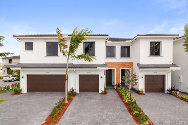 The Landings, 10889 SW 235th St, Princeton, Florida 33032, image 2